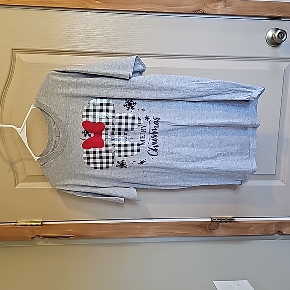 Minne Mouse Disney Christmas 🎄 Tee shirt large - Picture 1 of 4